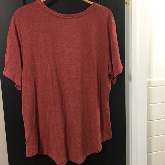 Pink Old Navy luxe flowy tee - Picture 3 of 3